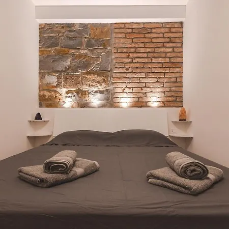 Lägenhet Superfast Fibre & Netflix Modern Roiano *