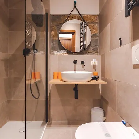 Appartement Superfast Fibre & Netflix Modern Roiano