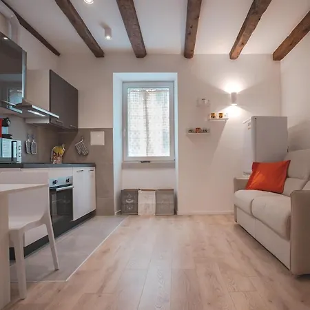 Daire Superfast Fibre & Netflix Modern Roiano